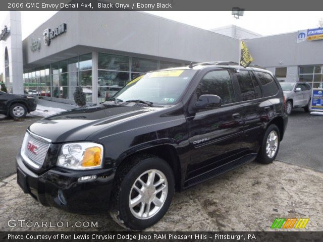 2006 GMC Envoy Denali 4x4 in Black Onyx