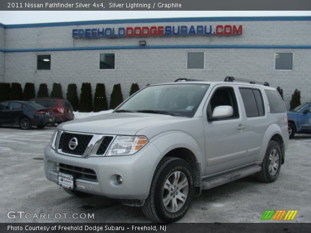 2011 Nissan Pathfinder Silver 4x4 in Silver Lightning