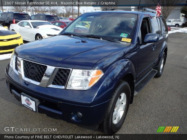 2007 Nissan Pathfinder SE 4x4 in Majestic Blue Metallic