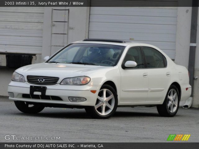 2003 Infiniti I 35 in Ivory Pearl White