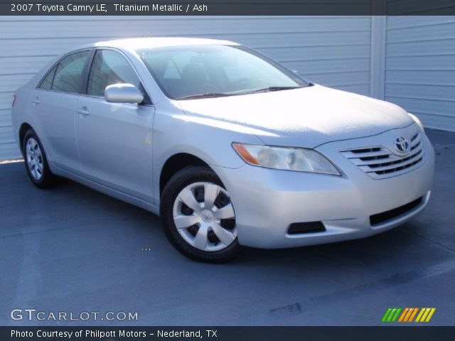 2007 Toyota Camry LE in Titanium Metallic