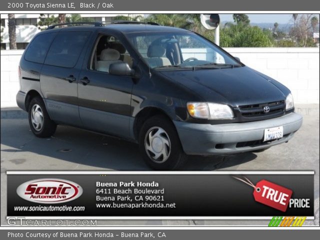 2000 Toyota Sienna LE in Black