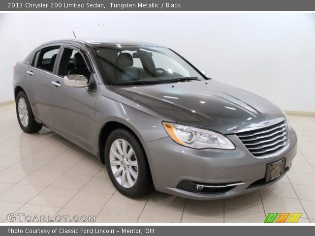 2013 Chrysler 200 Limited Sedan in Tungsten Metallic