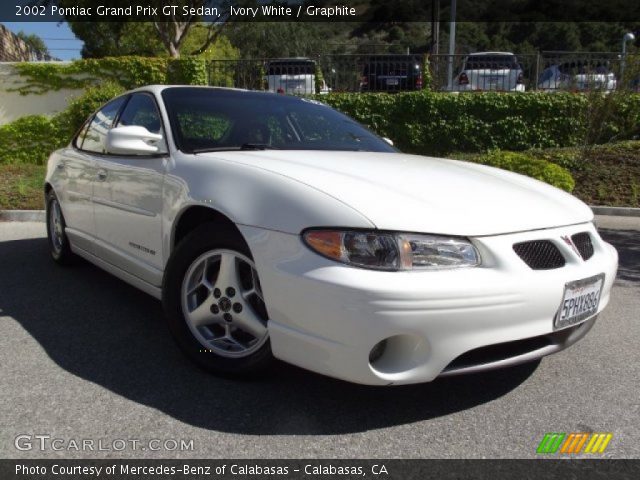 2002 Pontiac Grand Prix GT Sedan in Ivory White