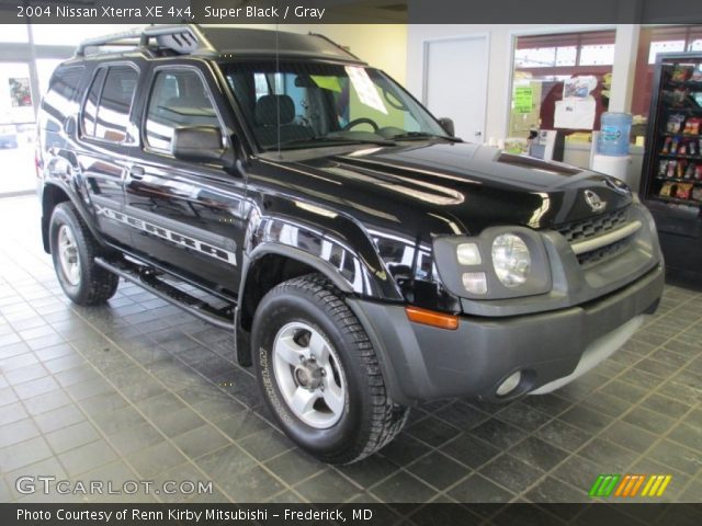 2004 Nissan Xterra XE 4x4 in Super Black