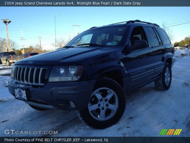 2004 Jeep Grand Cherokee Laredo 4x4 in Midnight Blue Pearl