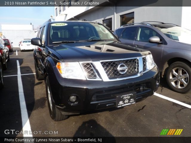 2010 Nissan Pathfinder S 4x4 in Super Black