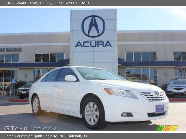 2009 Toyota Camry XLE V6 in Super White