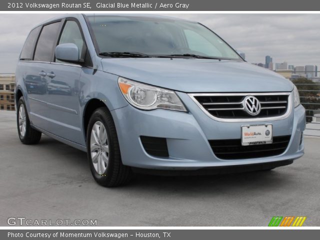 2012 Volkswagen Routan SE in Glacial Blue Metallic