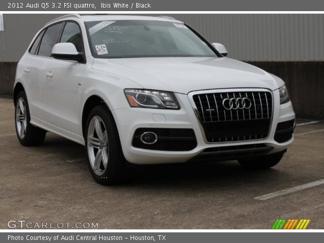 2012 Audi Q5 3.2 FSI quattro in Ibis White