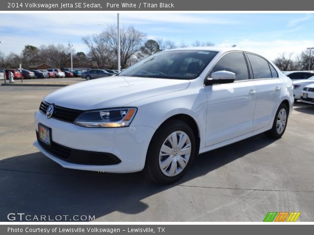 2014 Volkswagen Jetta SE Sedan in Pure White