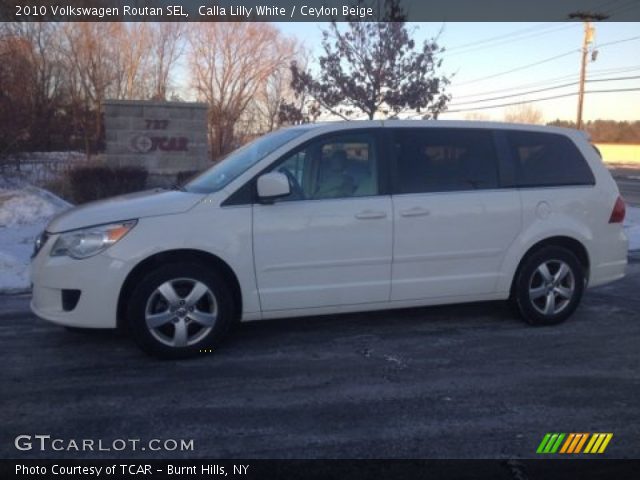 2010 Volkswagen Routan SEL in Calla Lilly White