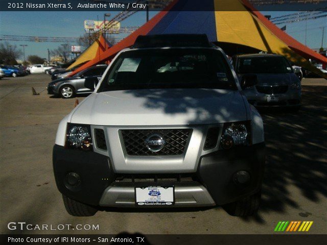 2012 Nissan Xterra S in Avalanche White