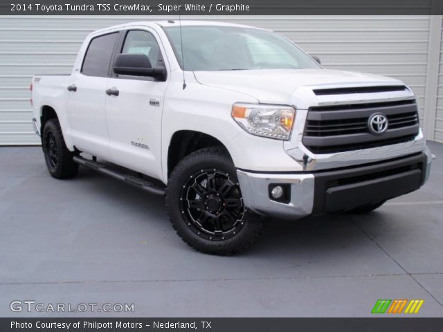 2014 Toyota Tundra TSS CrewMax in Super White