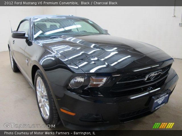 2012 Ford Mustang V6 Premium Convertible in Black