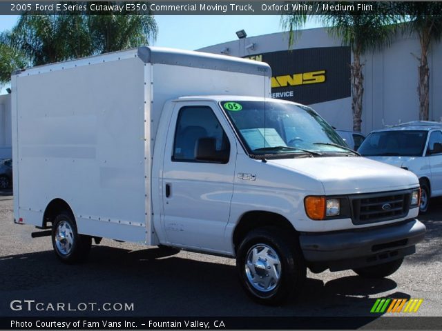 2005 Ford E Series Cutaway E350 Commercial Moving Truck in Oxford White