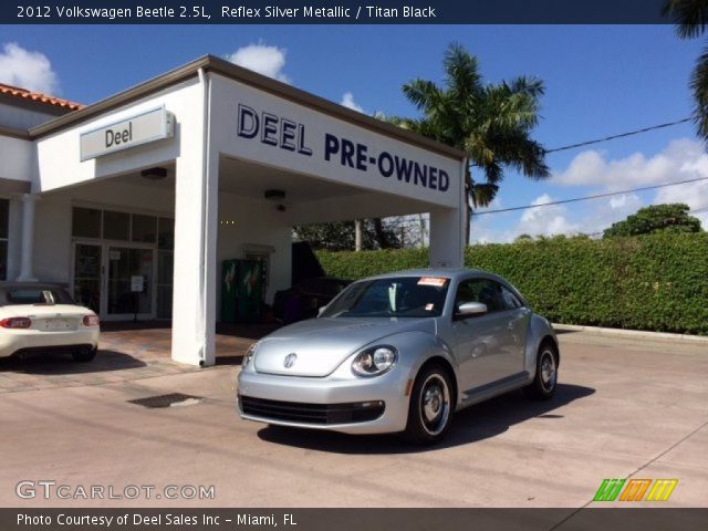 2012 Volkswagen Beetle 2.5L in Reflex Silver Metallic