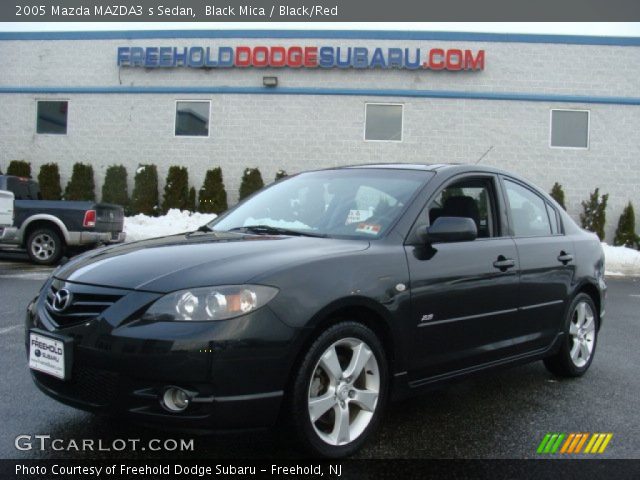 2005 Mazda MAZDA3 s Sedan in Black Mica