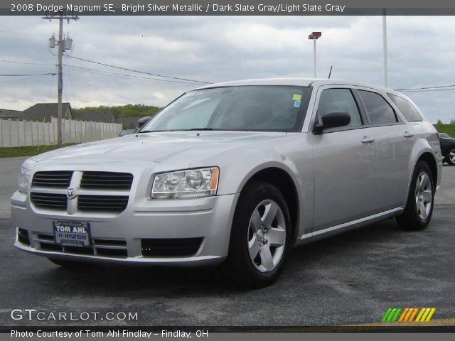 2008 Dodge Magnum SE in Bright Silver Metallic