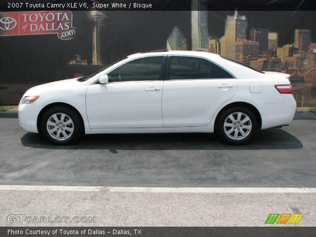 2007 Toyota Camry XLE V6 in Super White