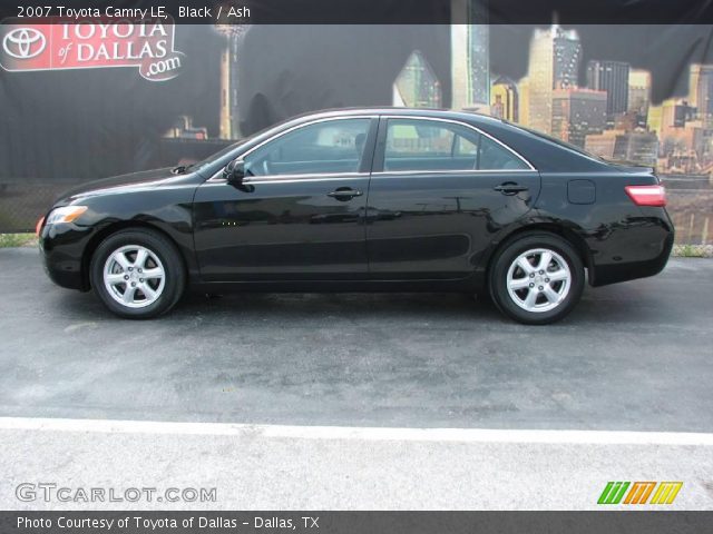 2007 Toyota Camry LE in Black