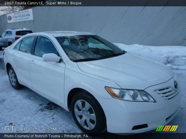 2007 Toyota Camry LE in Super White