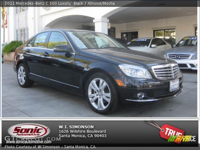 2011 Mercedes-Benz C 300 Luxury in Black