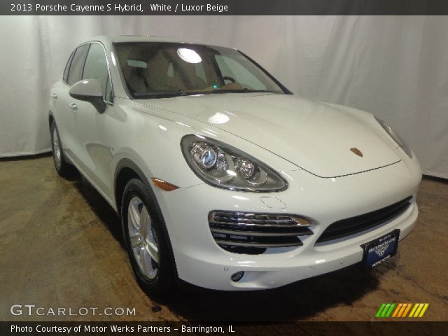 2013 Porsche Cayenne S Hybrid in White