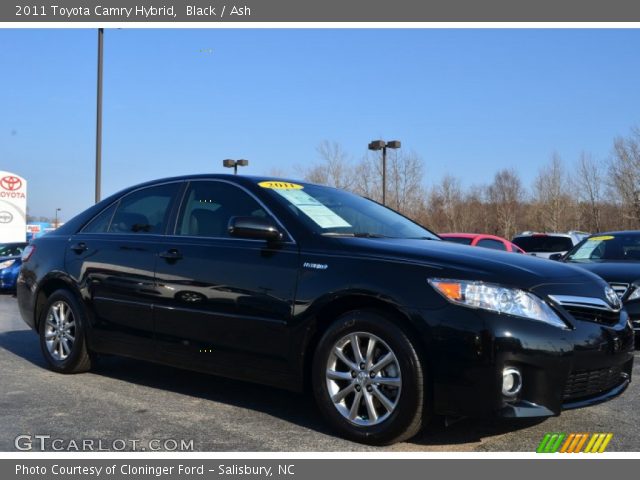 2011 Toyota Camry Hybrid in Black