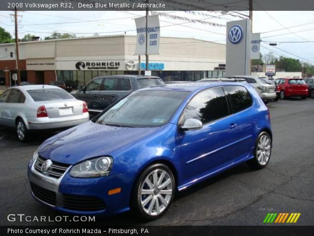 2008 Volkswagen R32  in Deep Blue Metallic