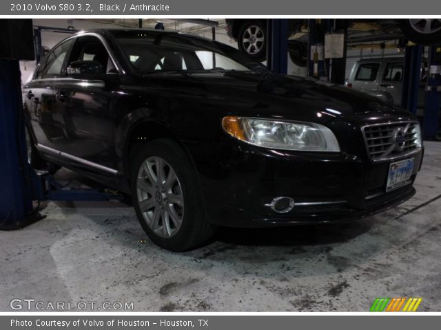 2010 Volvo S80 3.2 in Black