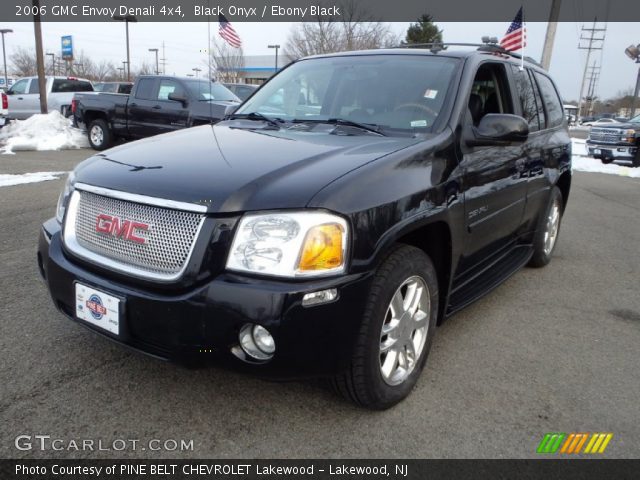 2006 GMC Envoy Denali 4x4 in Black Onyx