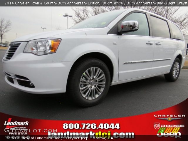 2014 Chrysler Town & Country 30th Anniversary Edition in Bright White