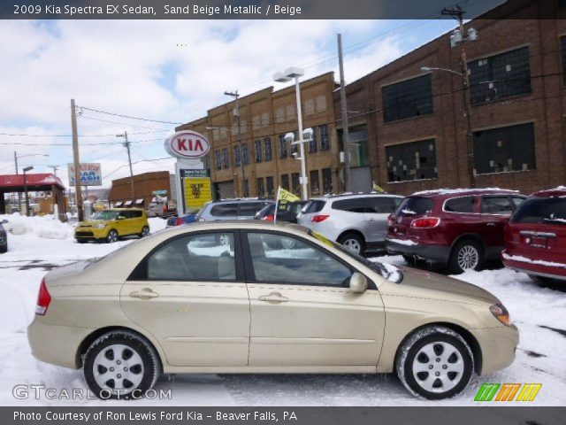 2009 Kia Spectra EX Sedan in Sand Beige Metallic