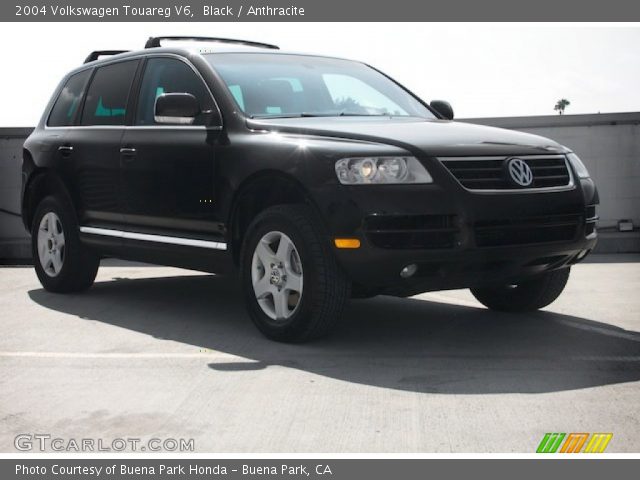 2004 Volkswagen Touareg V6 in Black