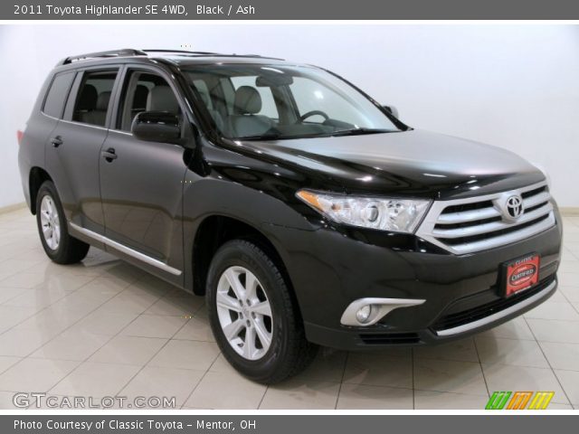 2011 Toyota Highlander SE 4WD in Black