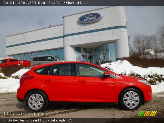 2012 Ford Focus SE 5-Door in Race Red