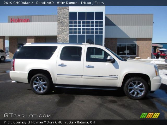 2010 GMC Yukon XL Denali AWD in White Diamond Tricoat