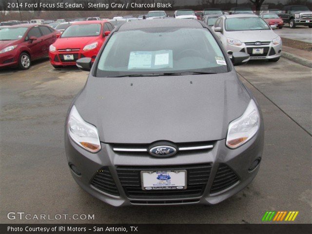 2014 Ford Focus SE Sedan in Sterling Gray
