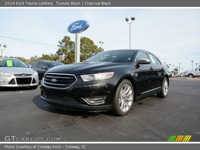 2014 Ford Taurus Limited in Tuxedo Black