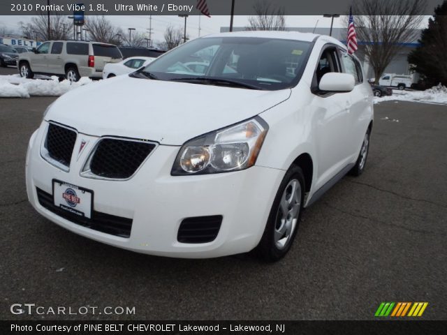 2010 Pontiac Vibe 1.8L in Ultra White