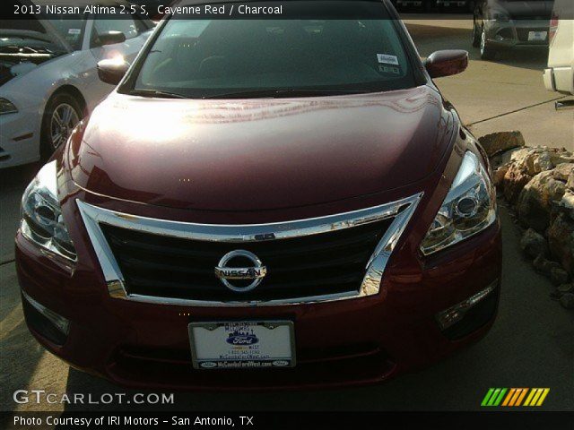 2013 Nissan Altima 2.5 S in Cayenne Red