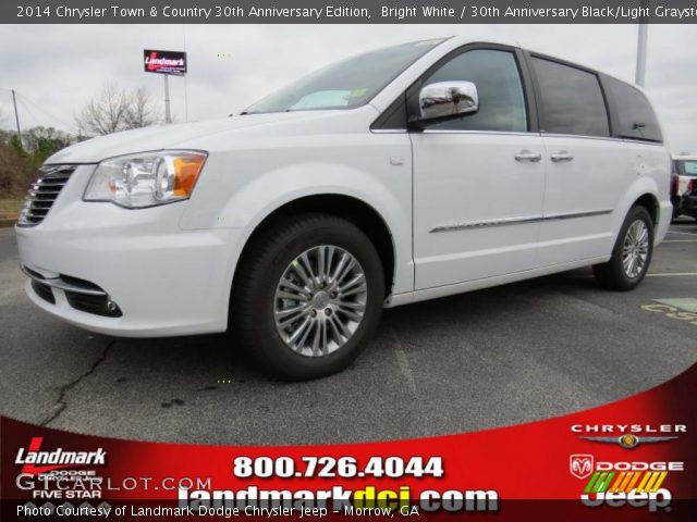 2014 Chrysler Town & Country 30th Anniversary Edition in Bright White
