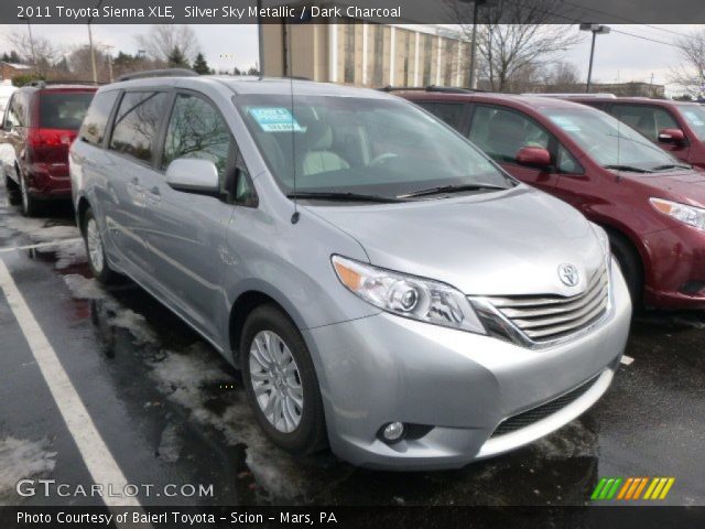 2011 Toyota Sienna XLE in Silver Sky Metallic