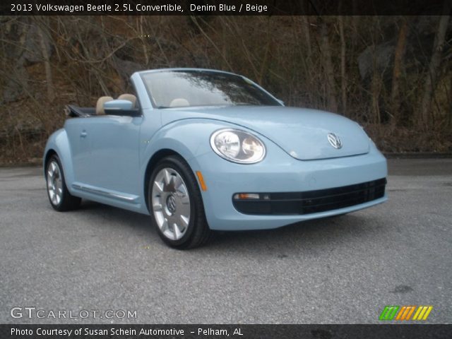2013 Volkswagen Beetle 2.5L Convertible in Denim Blue