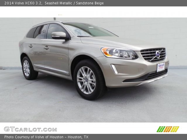 2014 Volvo XC60 3.2 in Seashell Metallic