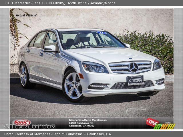 2011 Mercedes-Benz C 300 Luxury in Arctic White