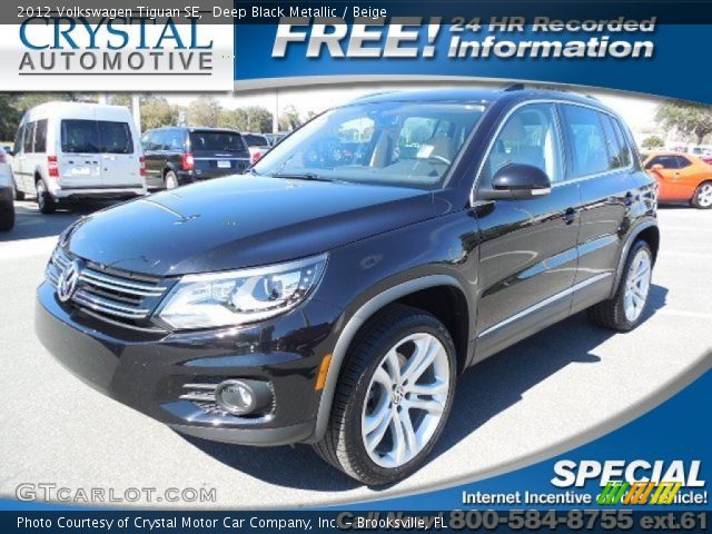 2012 Volkswagen Tiguan SE in Deep Black Metallic