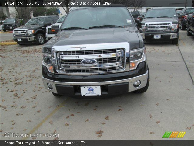 2014 Ford F150 XLT SuperCrew in Tuxedo Black