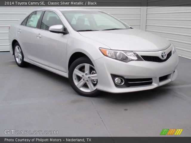 2014 Toyota Camry SE in Classic Silver Metallic